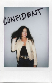 A Garnish Collective guest's after photo on which she has written "confident"